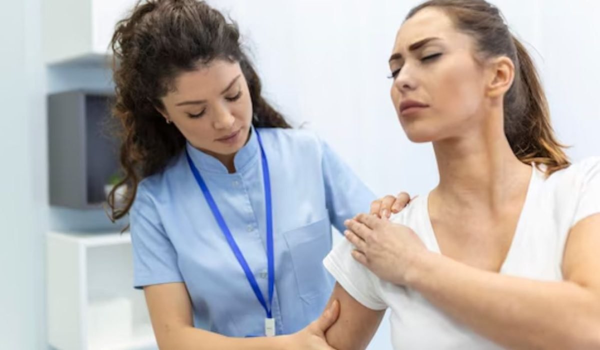 joint pain doctor in Indore, joint pain specialist in indore