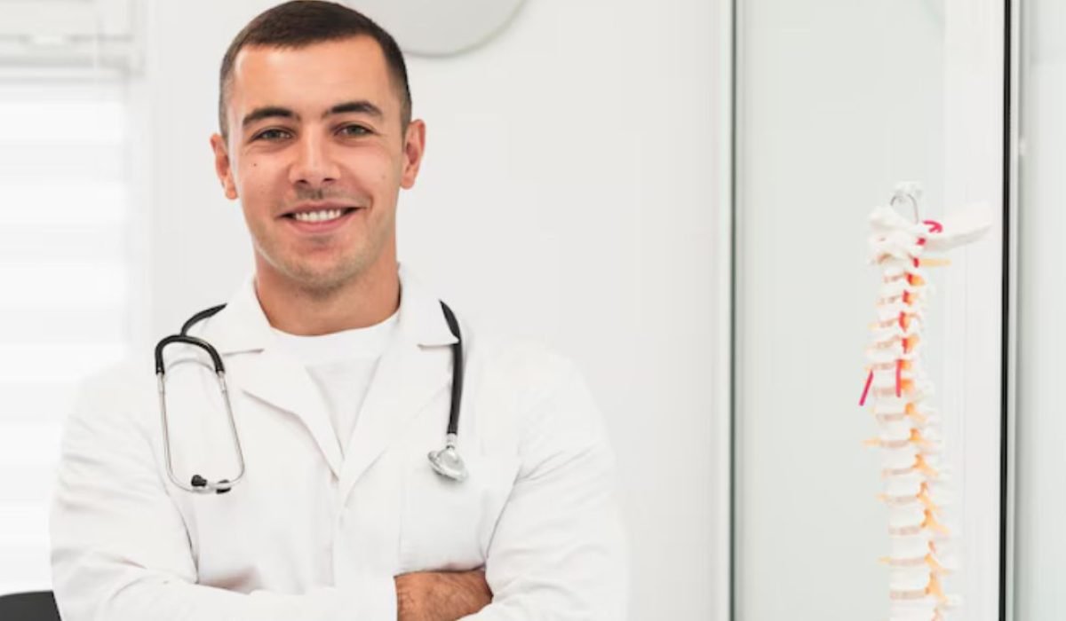spine surgeon in indore, best spine surgeon in indore